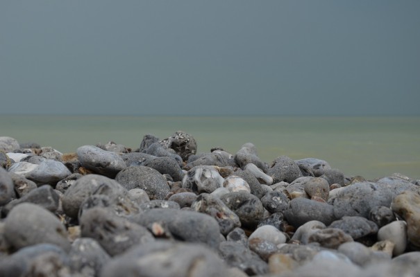 Steinstrand an der Alabasterküste ©entdecker-greise.de