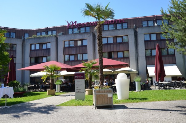 Bei herrlichstem Wetter regionale Köstlichkeiten auf der Terrasse genießen, Hotel Mercure Bregenz City ©entdecker-greise.de