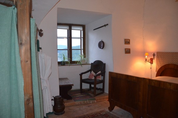 Mein Studentenzimmer auf Burg Bernstein - denn die Stille ist die Quelle aller Kraft ©entdecker-greise.de