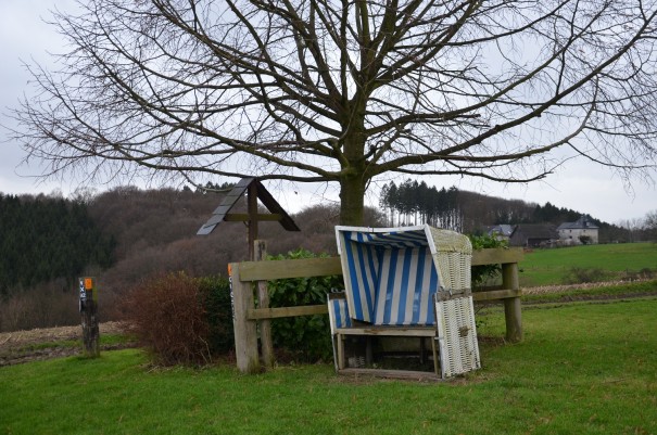 Das nenn ich mal eine nett Geste - ein Strandkorb mitten im Bergischen. ©entdecker-greise.de