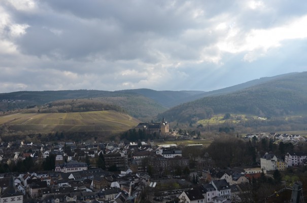 Fernblick auf Kloster Calvarienberg im schönen Ahrtal ©entdecker-greise.de