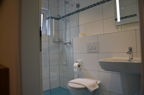 Alles geschmackvoll und äußerst sauber, hier im Landhotel Berg, in Dannenfels! ©entdecker-greise.de