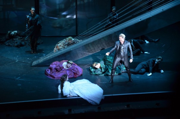 Der Tod ist enttäuscht und hofft auf den letzten Tanz, bei dem er Elisabeth endlich für sich alleine hat ©entdecker-greise.de