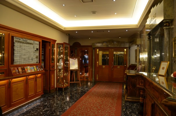 Eleganz und Geschichte findet man im Wiener Schick Hotel Stafanie, im 2. Wiener Bezirk, gleich an der Grenze zum 1. Bezirk. ©entdecker-greise.de