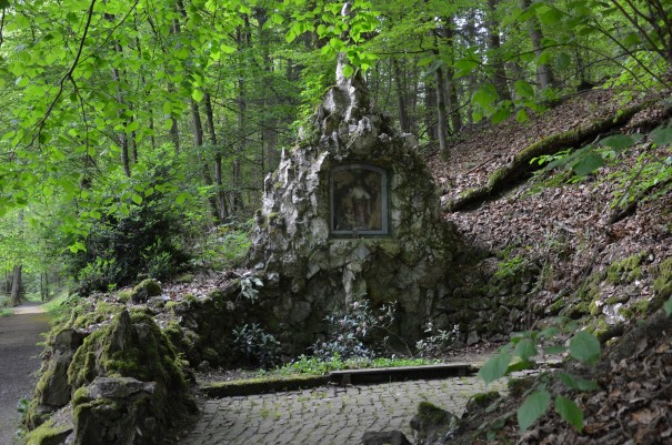 Der Kreuzweg bei Marienthal - ein mystischer Ort voller Magie #TTwandern auf dem Westerwald Steig ©entdecker-greise.de