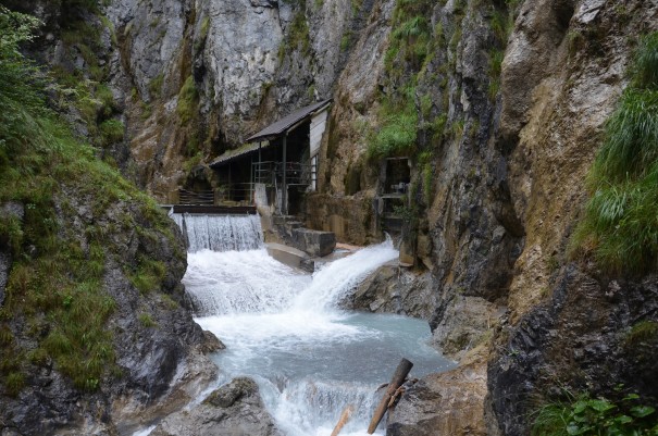 Eine uralte Sage erzählt die Geschichte des Zammer Lochputz ©entdecker-greise.de