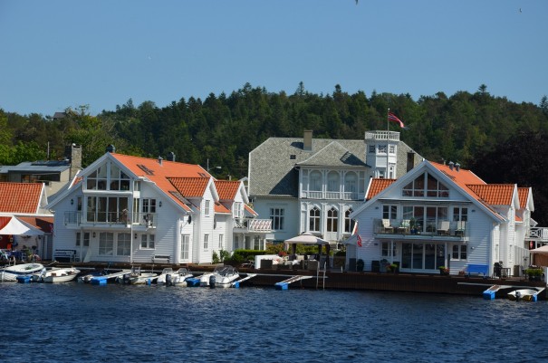 So gediegen lässt es sich in Mandal, Südnorwegen wohnen. Das wär doch mal was ... ©entdecker-greise.de