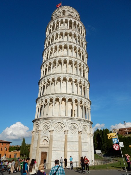 Der Weg ist das Ziel! Kurzer Stop am schiefen Turm von Pisa ... ©entdecker-greise.de