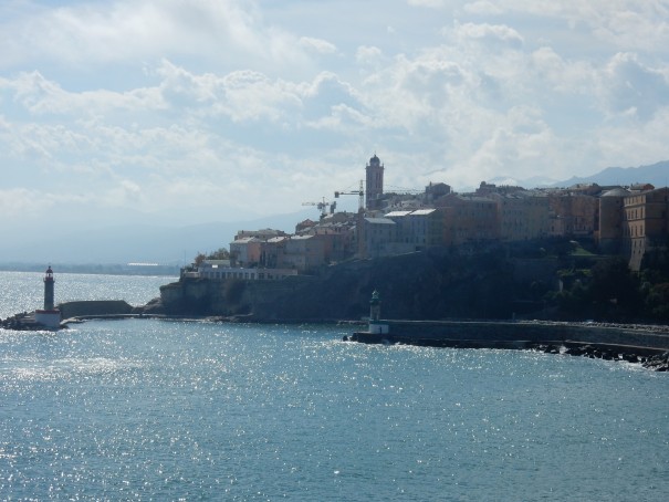 Die Hafeneinfahrt von Bastia. ©entdecker-greise.de
