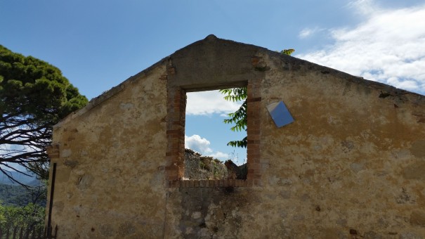 Ich habe es gefunden ... das Fenster zum Glück! #Corfelios ©entdecker-greise.de